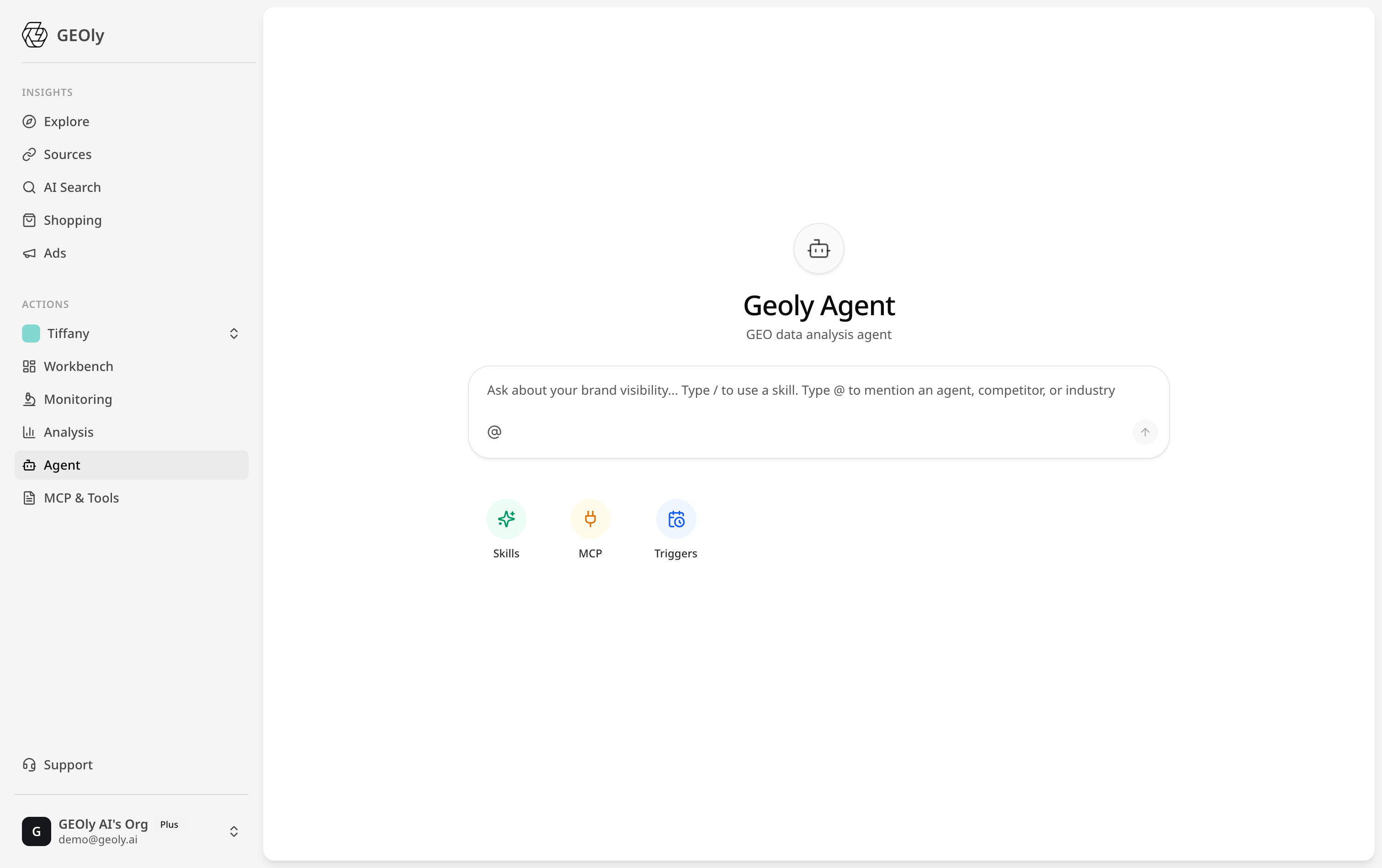 Die MCP-Oberfläche: One-Click-OAuth-Connect für Claude Code, Claude Desktop, Cursor, VS Code, Windsurf und Codex, plus ein herunterladbarer Agent Skill.